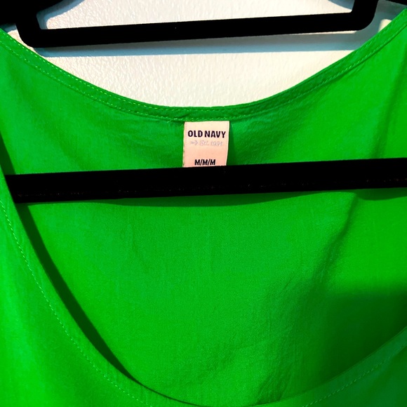 Green Old Navy Sleeveless White Top M - Picture 2 of 3